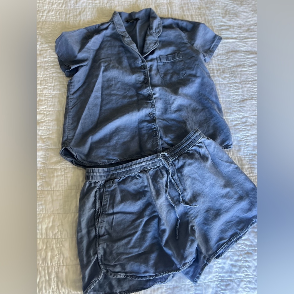 Banana Republic Linen Blend Pajama Set